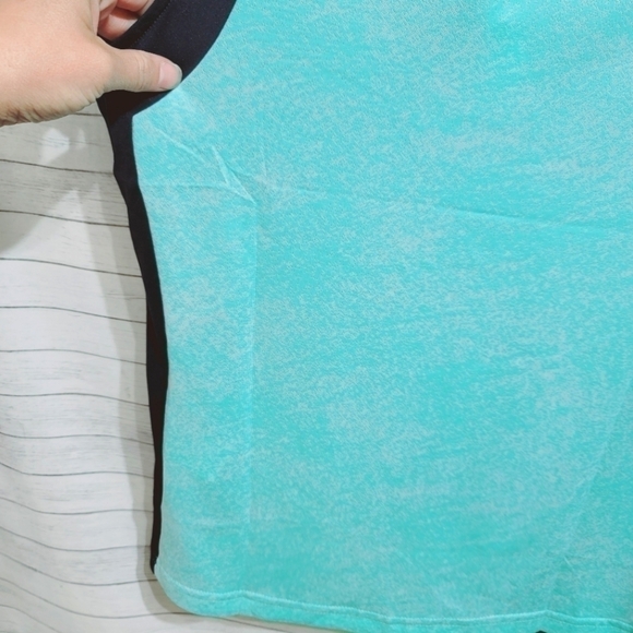 FOOTJOY SLEEVELESS JACQUARD BACK GOLF POLO SZ SMALL NAVY & AQUA - Picture 3 of 15